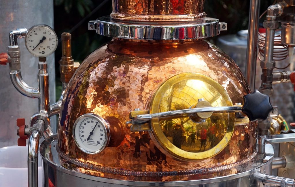 making palinka