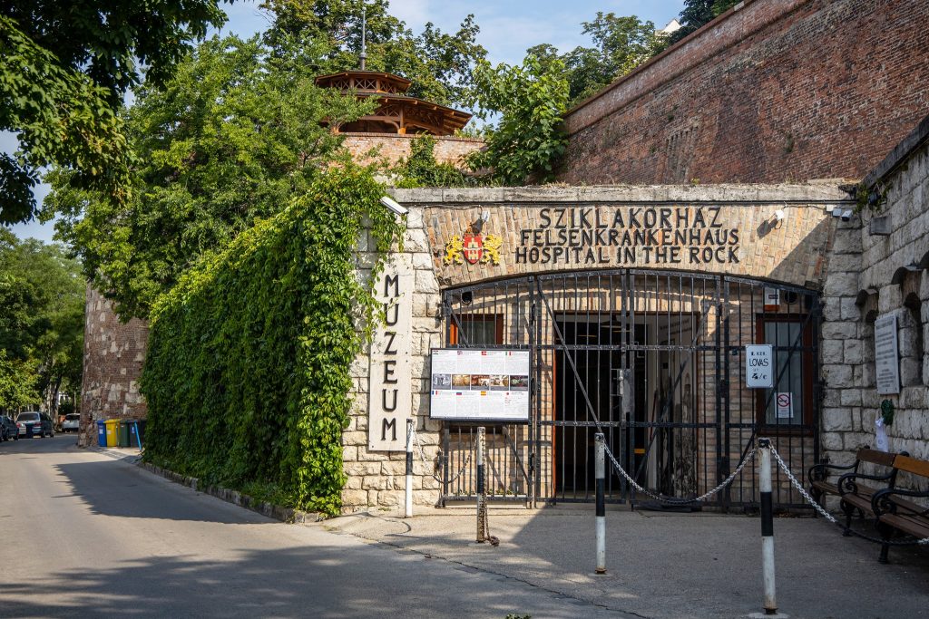 Hospital in the Rock – Nuclear Bunker Museum beneath the Buda Castle